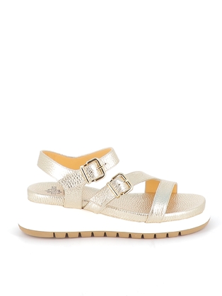 https://www.laplage-schoenen.be/Cached/40661/resize/447x314/92219_1.jpg
