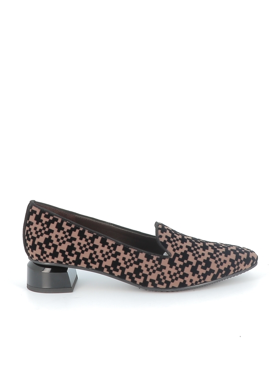 https://www.laplage-schoenen.be/Cached/48481/resize/772x555/94041_1.jpg