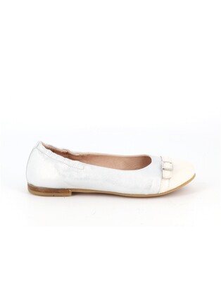 https://www.laplage-schoenen.be/Cached/49896/resize/447x314/94737_1.jpg