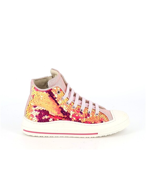 https://www.laplage-schoenen.be/Cached/50237/resize/772x555/94663_1.jpg