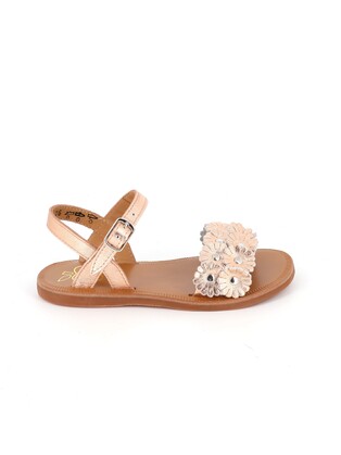 https://www.laplage-schoenen.be/Cached/50306/resize/447x314/94940_1.jpg