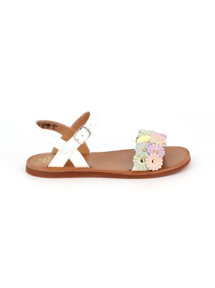 https://www.laplage-schoenen.be/Cached/51305/resize/447x314/94942_1.jpg