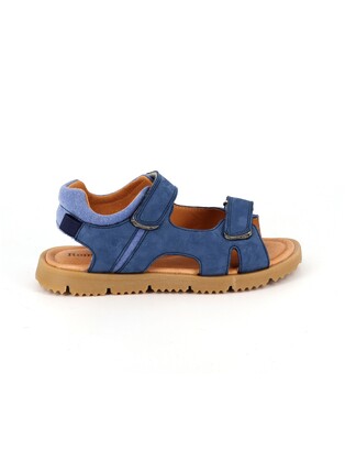 https://www.laplage-schoenen.be/Cached/52530/resize/447x314/94636_1.jpg